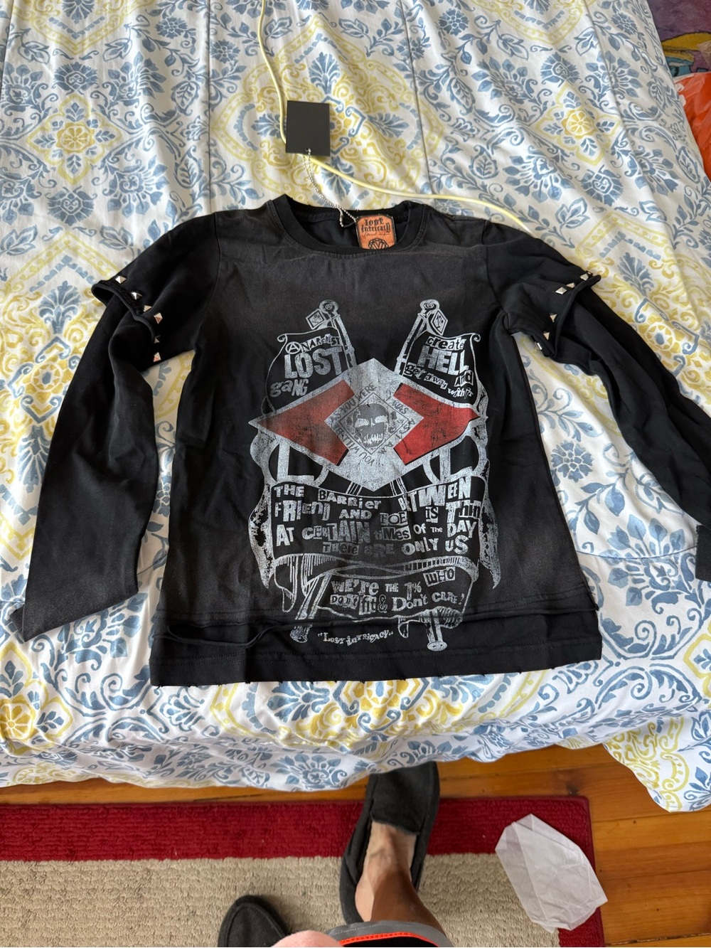 Lost Intricacy Kids size 7 Black Graphic Tee with Subtle Distressing